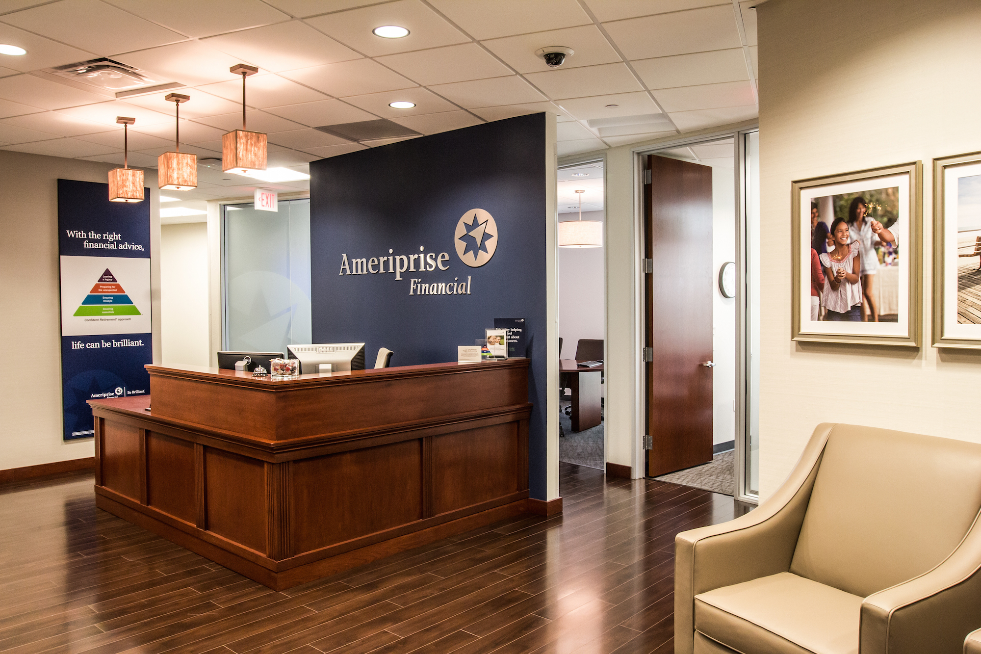 Zoom in view of Ameriprise Financial Reception Area
